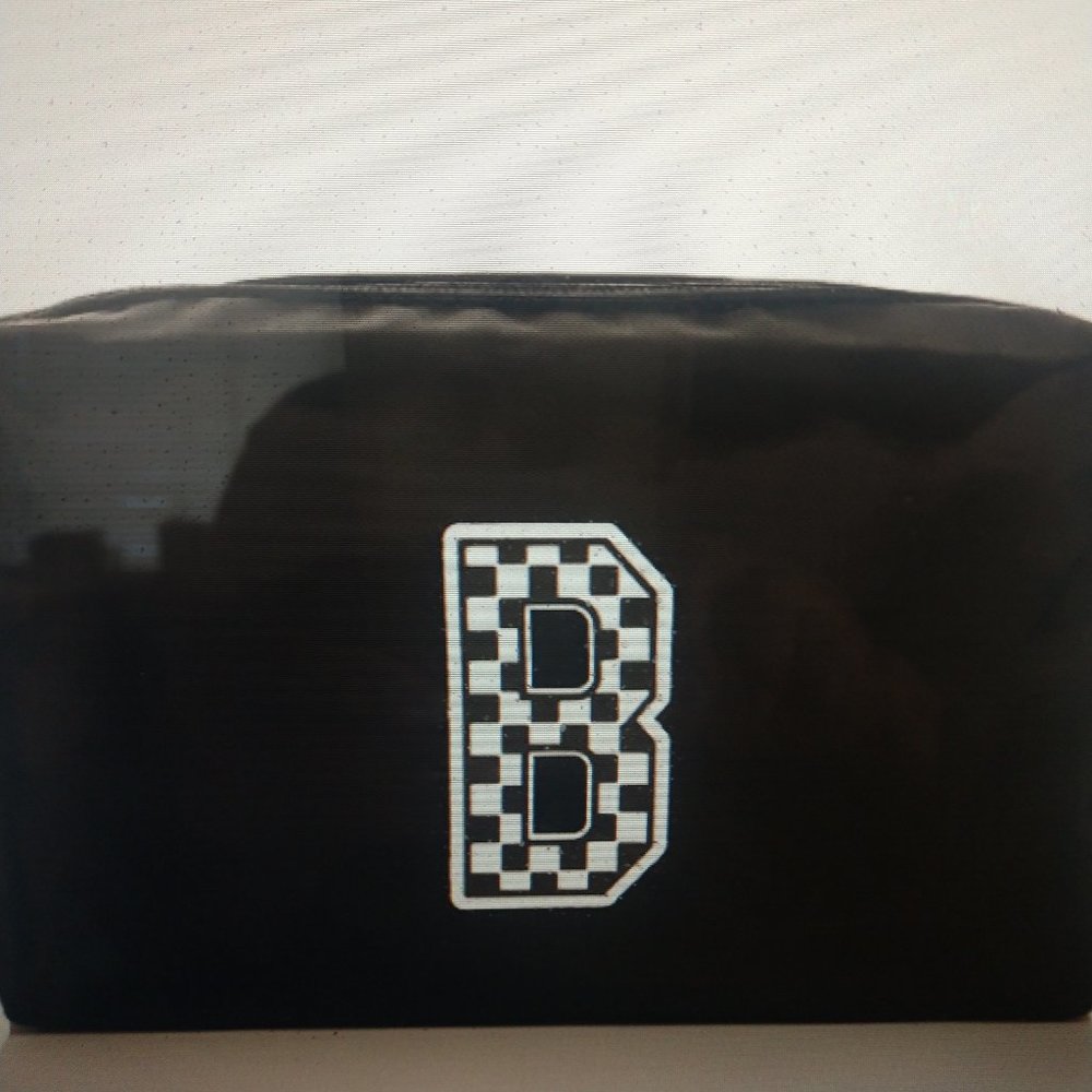 Bloomie's "B" Cosmetics Make-up Bag